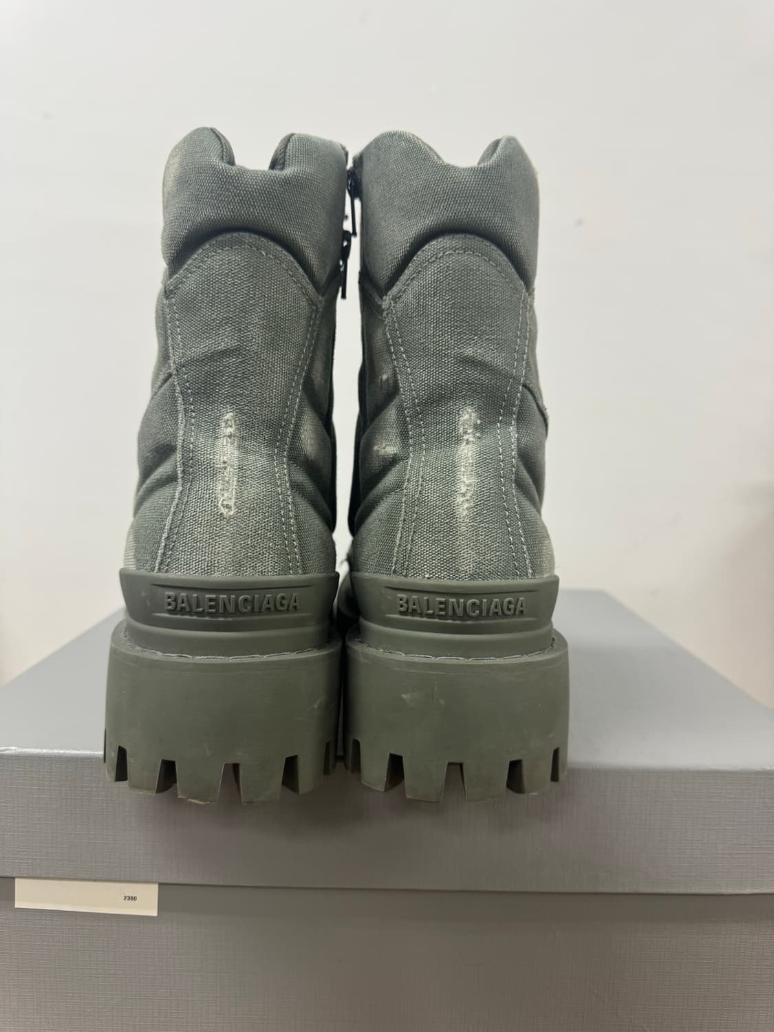 발렌시아가 컴뱃 스트라이크 카키 44 판매합니다 상품이미지4