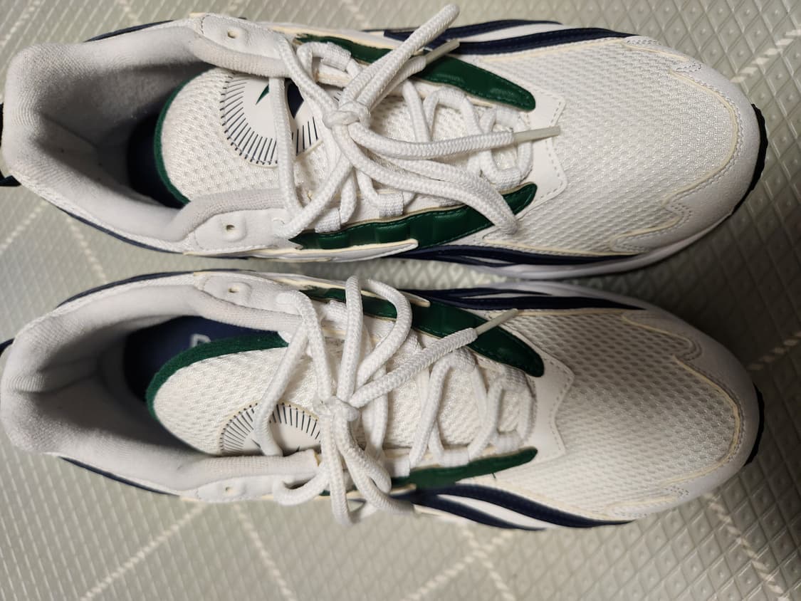 리복 운동화 인터벌 로고 사이즈280  

오염 하자없이 깨 상품이미지2