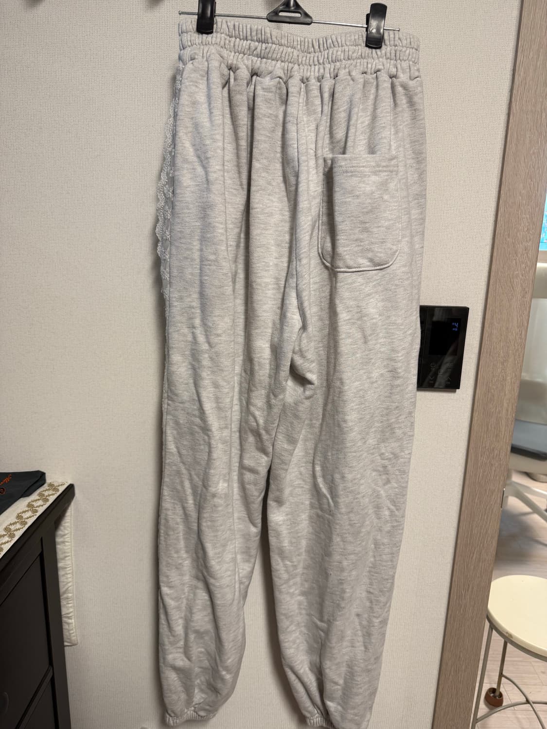 오드원아웃 emblem training pants 레이스 조거 팬츠 상품이미지3