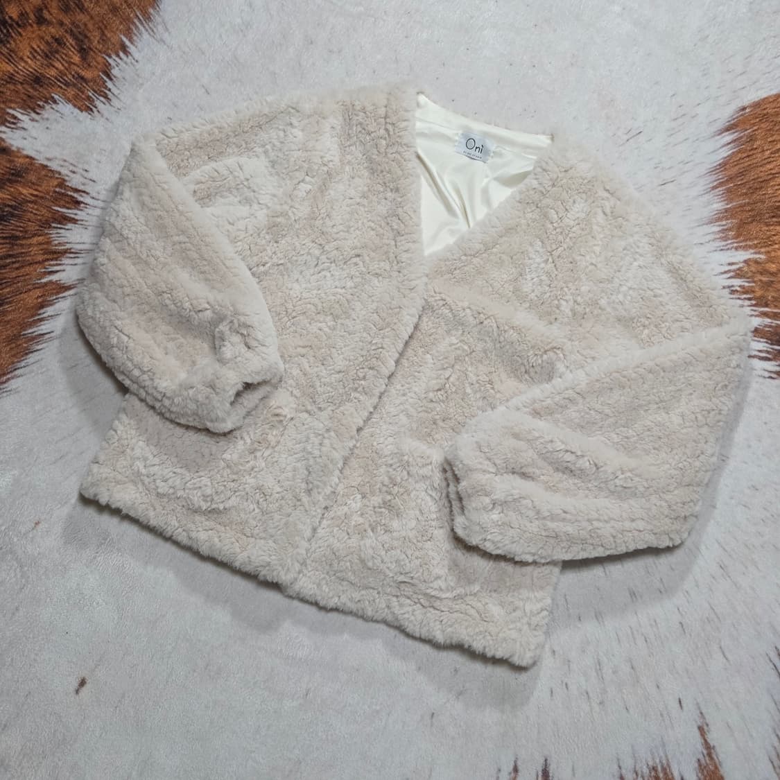 아이보리 베이지 퍼 브이넥 가디건 자켓 상품이미지1