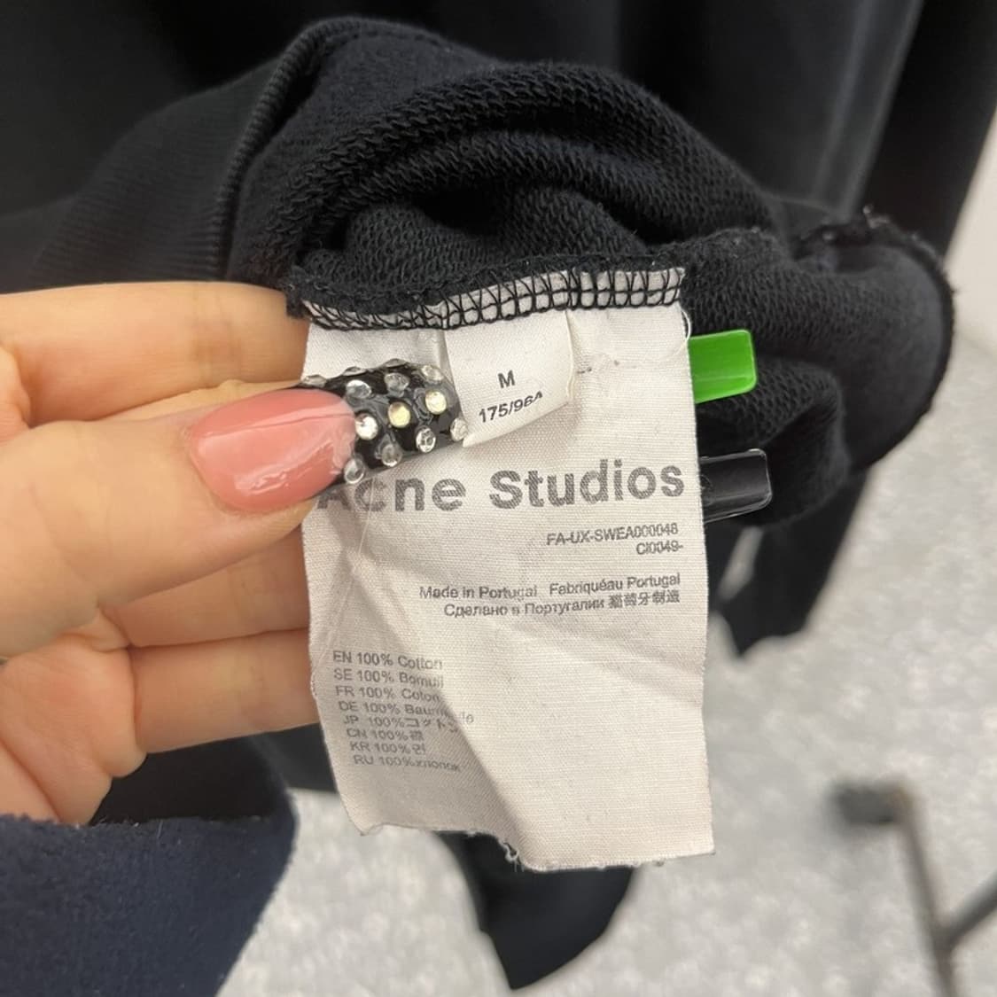 아크네스튜디오 빈티지 키치 메탈 페이스 맨투맨 M C10600 상품이미지6