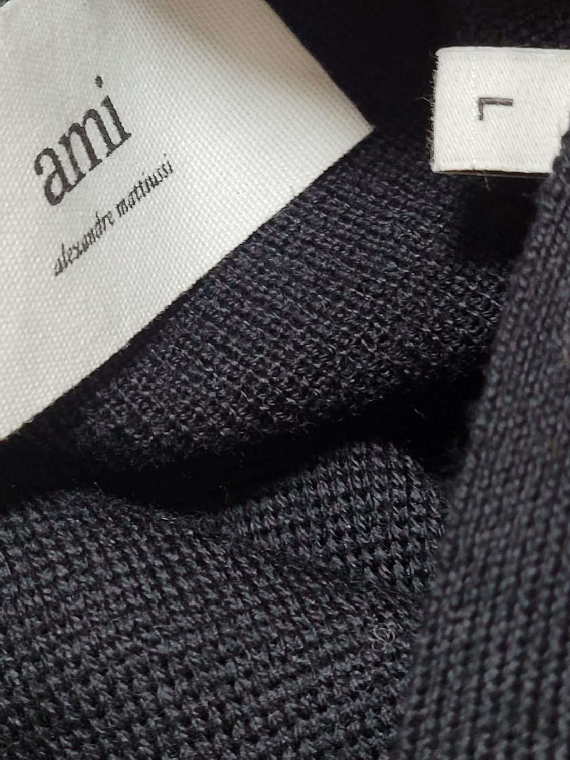 L 아미 블랙 스몰 하트자수 울 가디건 BFHK305 001 상품이미지9