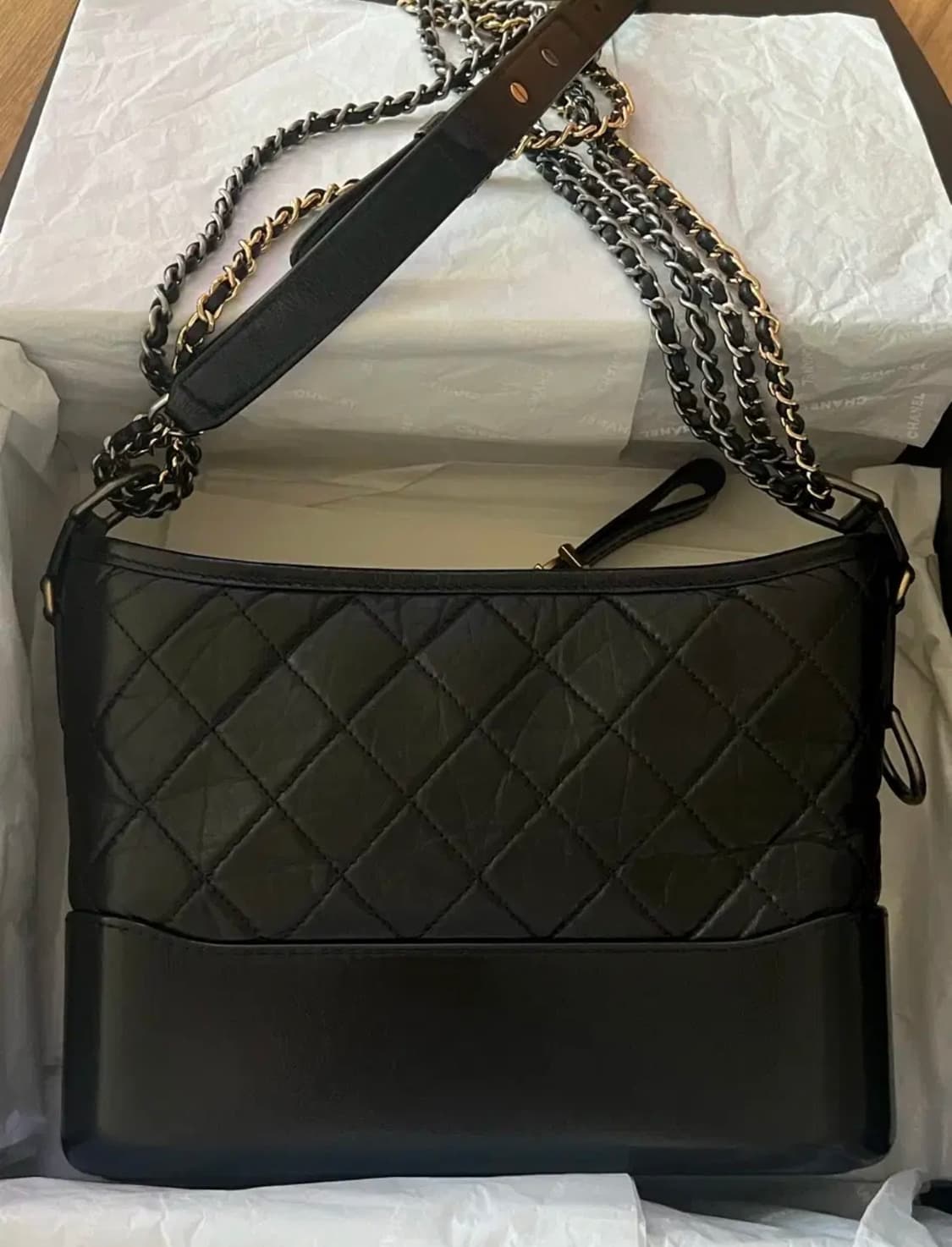 샤넬 가브리엘 호보백 뉴미듐 블랙 상품이미지1