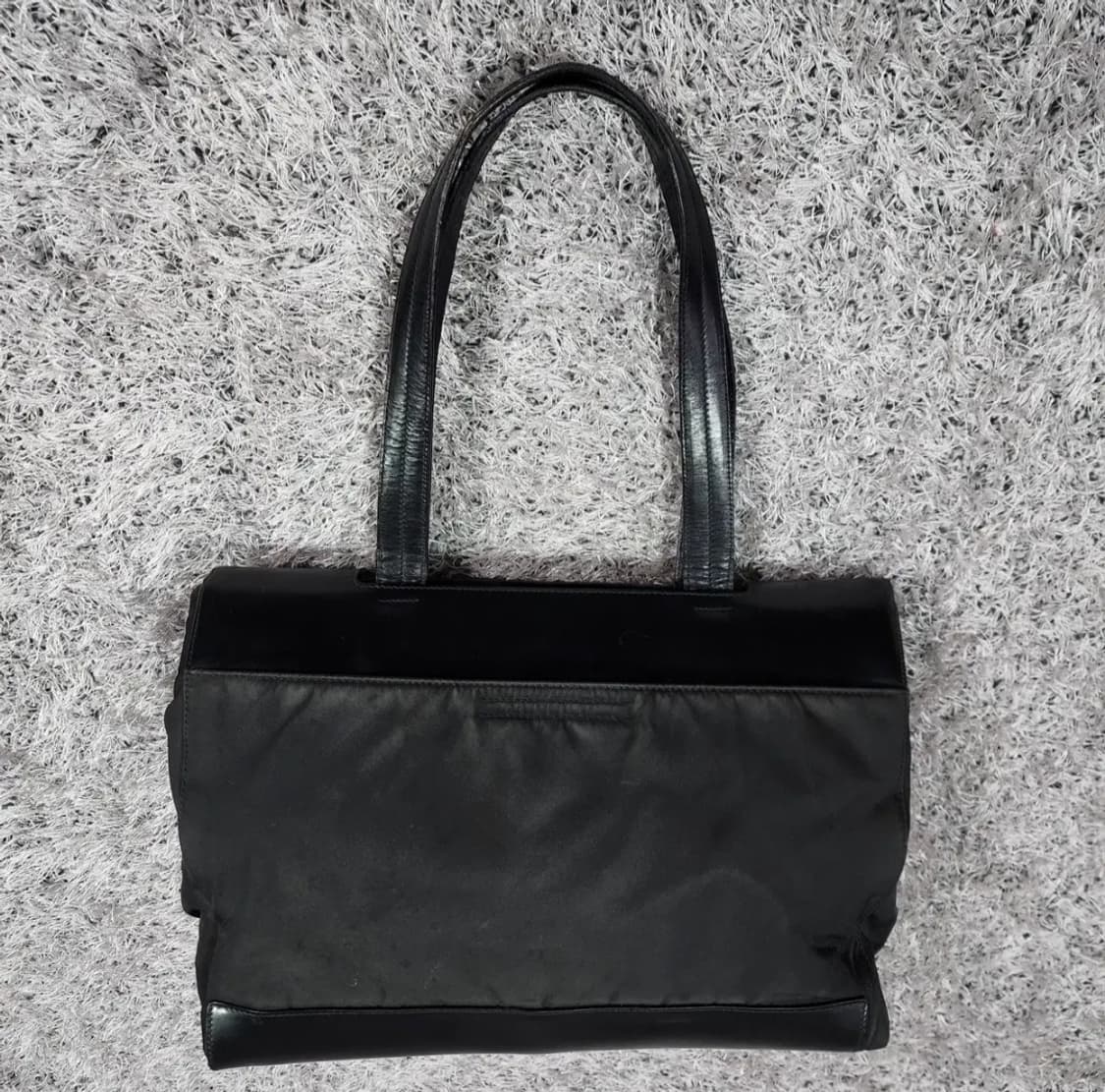 프라다 나일론 숄더백 상품이미지2