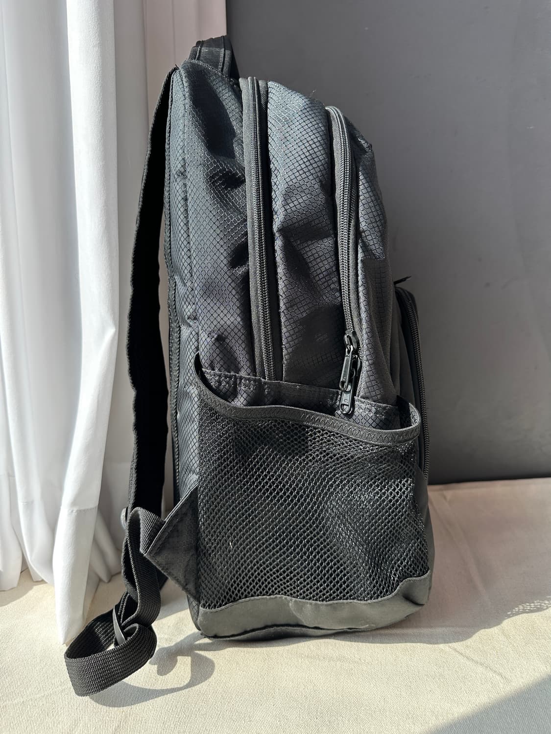 챔피온 스크립트 로고 백팩 블랙 상품이미지2