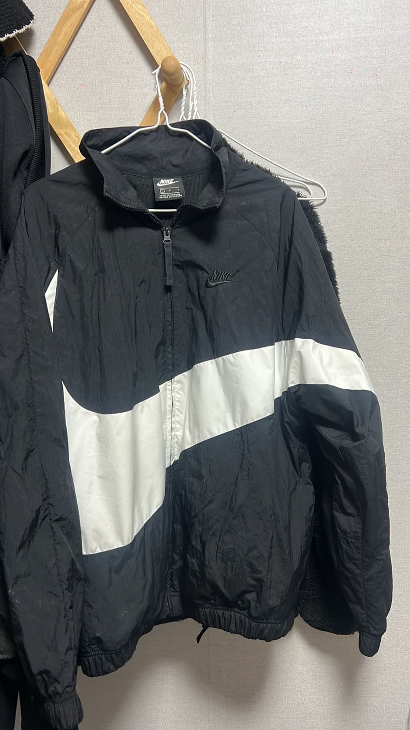 나이키 빅스우시 바람막이 상품이미지1