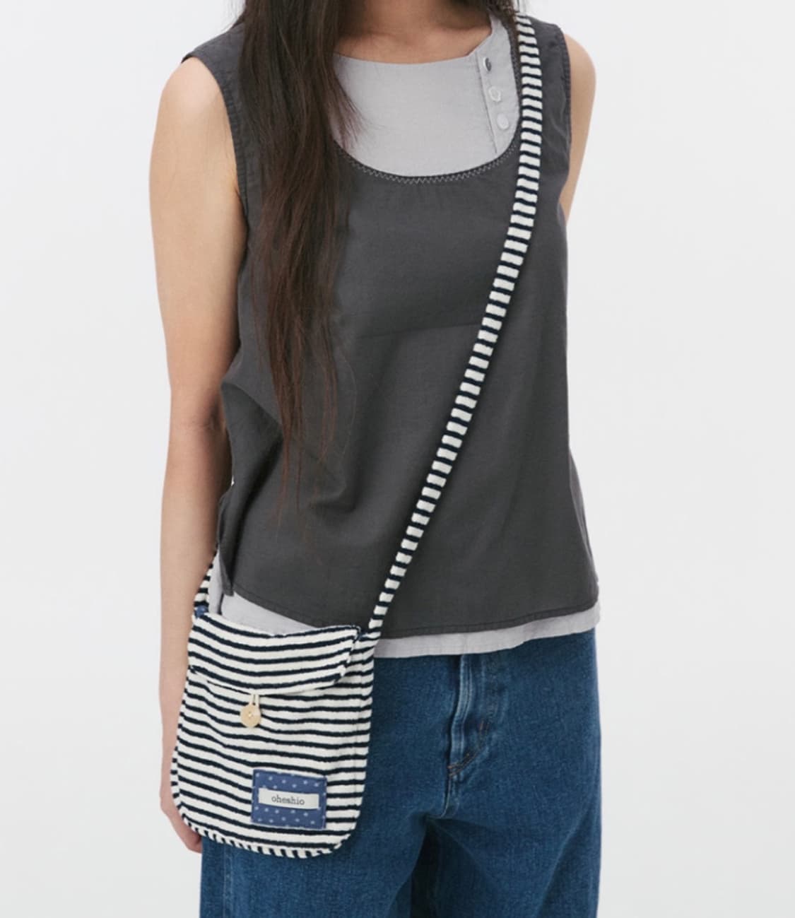 오헤시오 STRIPE TERRY MINI CROSSBODY BAG 상품이미지2