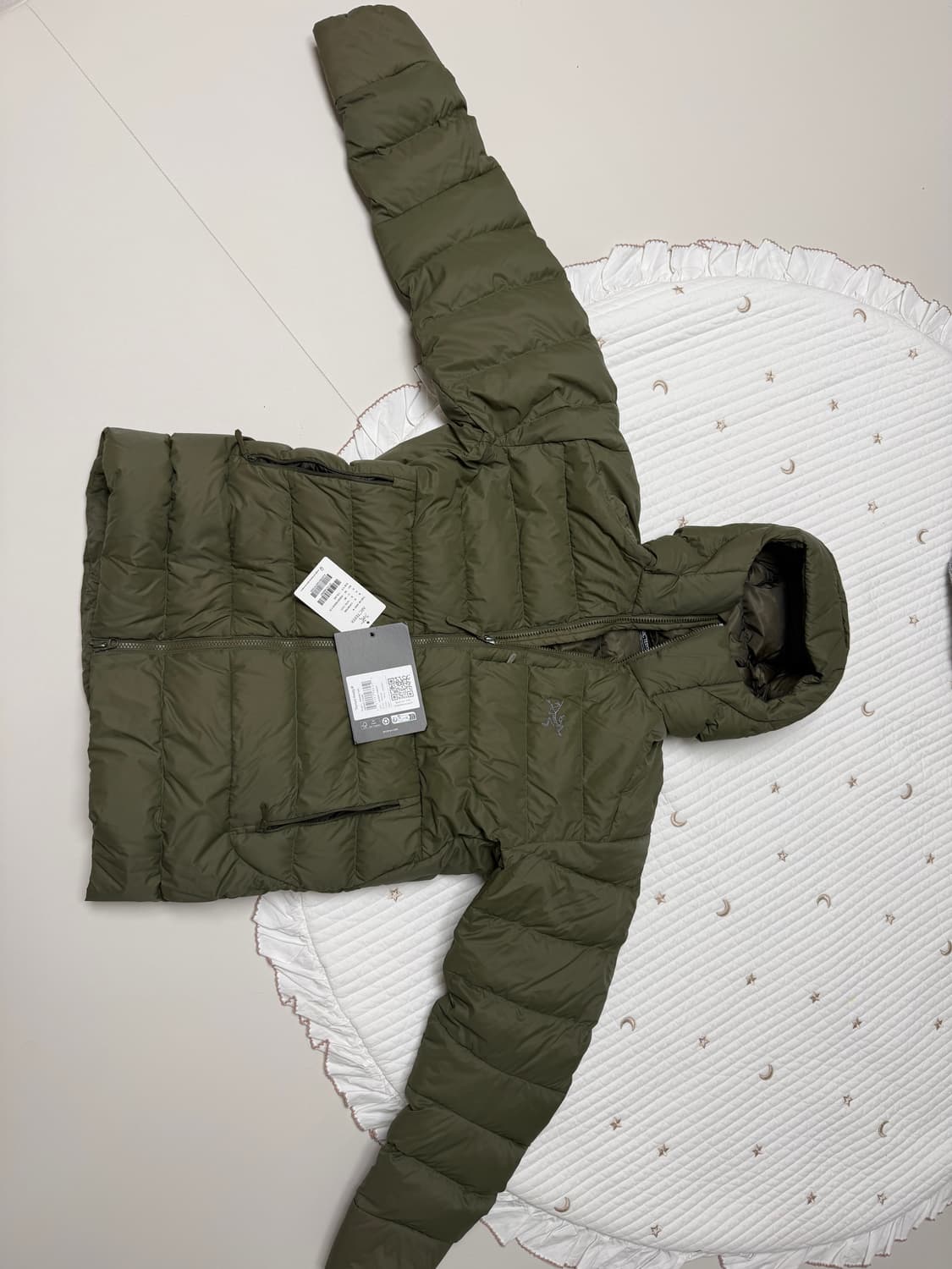 신품급 아크테릭스 토륨 후디 타츠 M사이즈 팝니다 상품이미지1