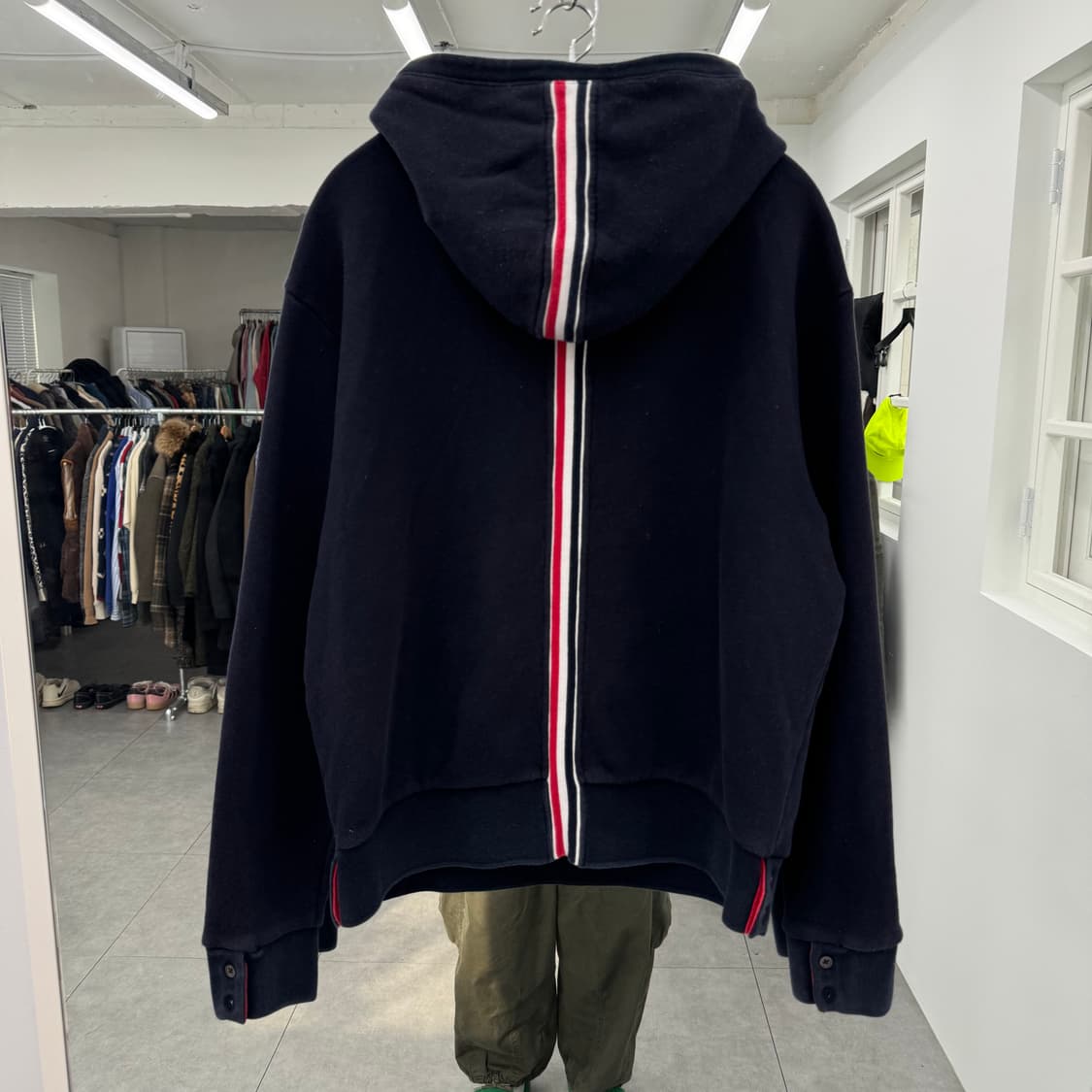 톰브라운 후드티 상품이미지1