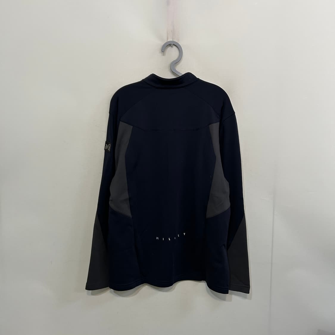 밀레 남성 기모 반집업 티셔츠 105 상품이미지3