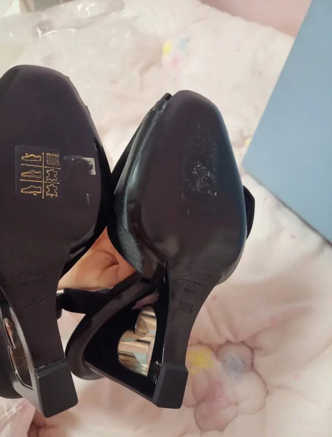 정품)새상품급처!프라다 리본 오픈하트 공주샌들 인형구두 슬링백 힐 선물용 상품이미지4