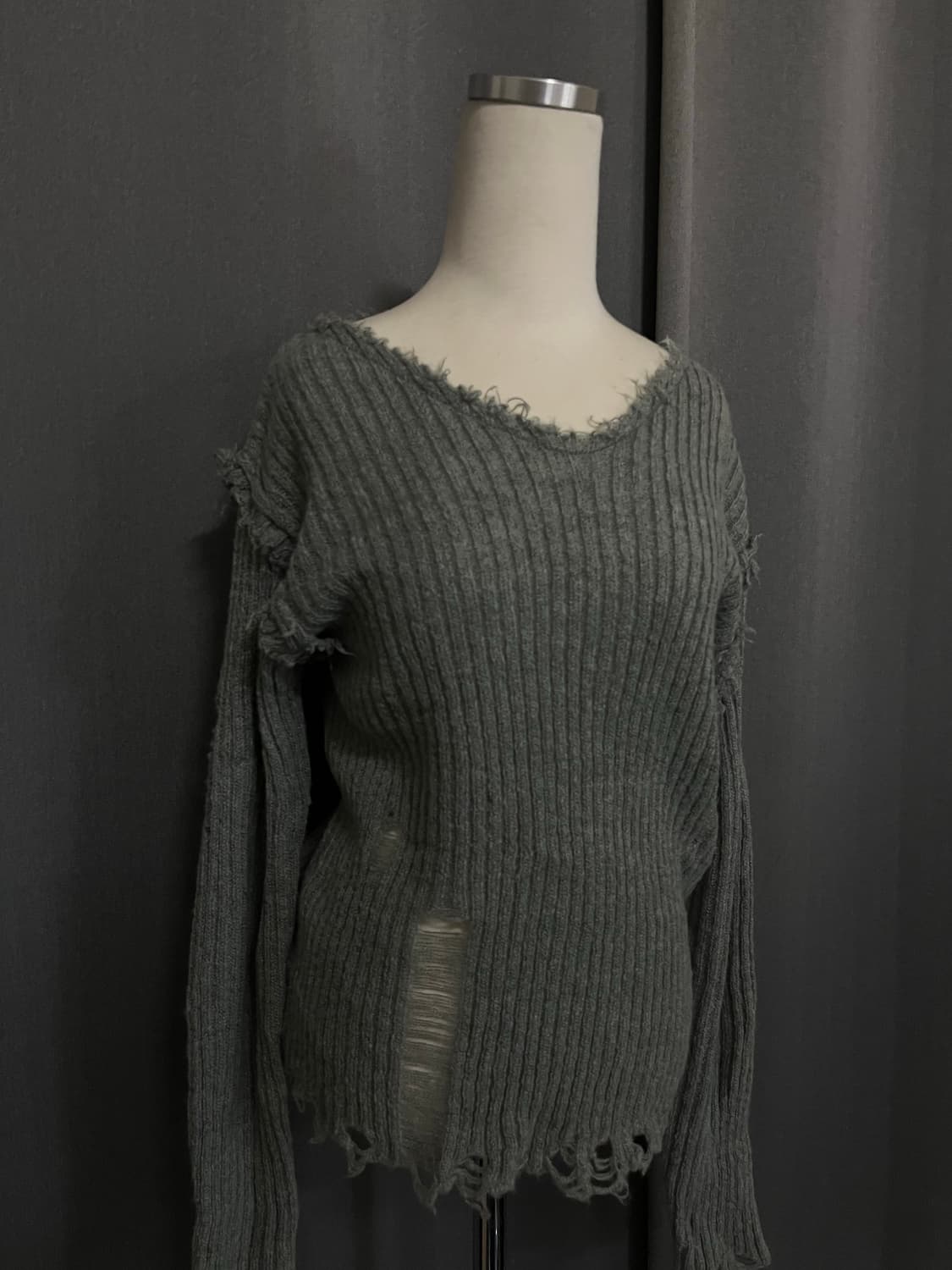 데미지 니트 상품이미지1