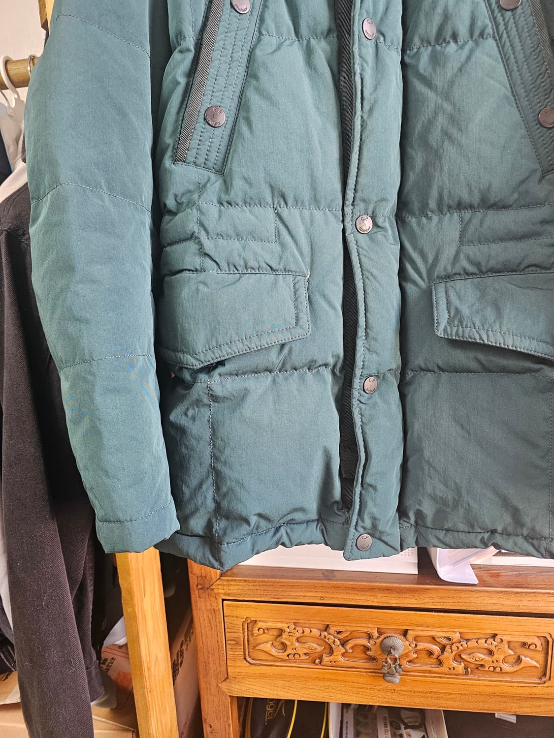 씨피 CP컴퍼니 다운 파카 패딩 팔아요 정품 상품이미지4