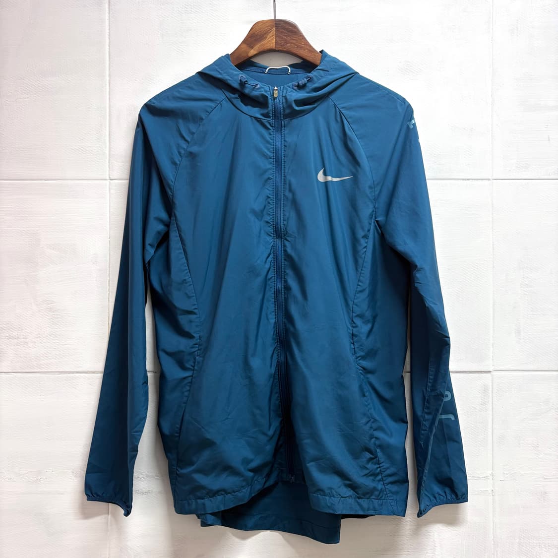 Nike 나이키 런닝 윈드브레이커 바람막이 L  상품이미지1