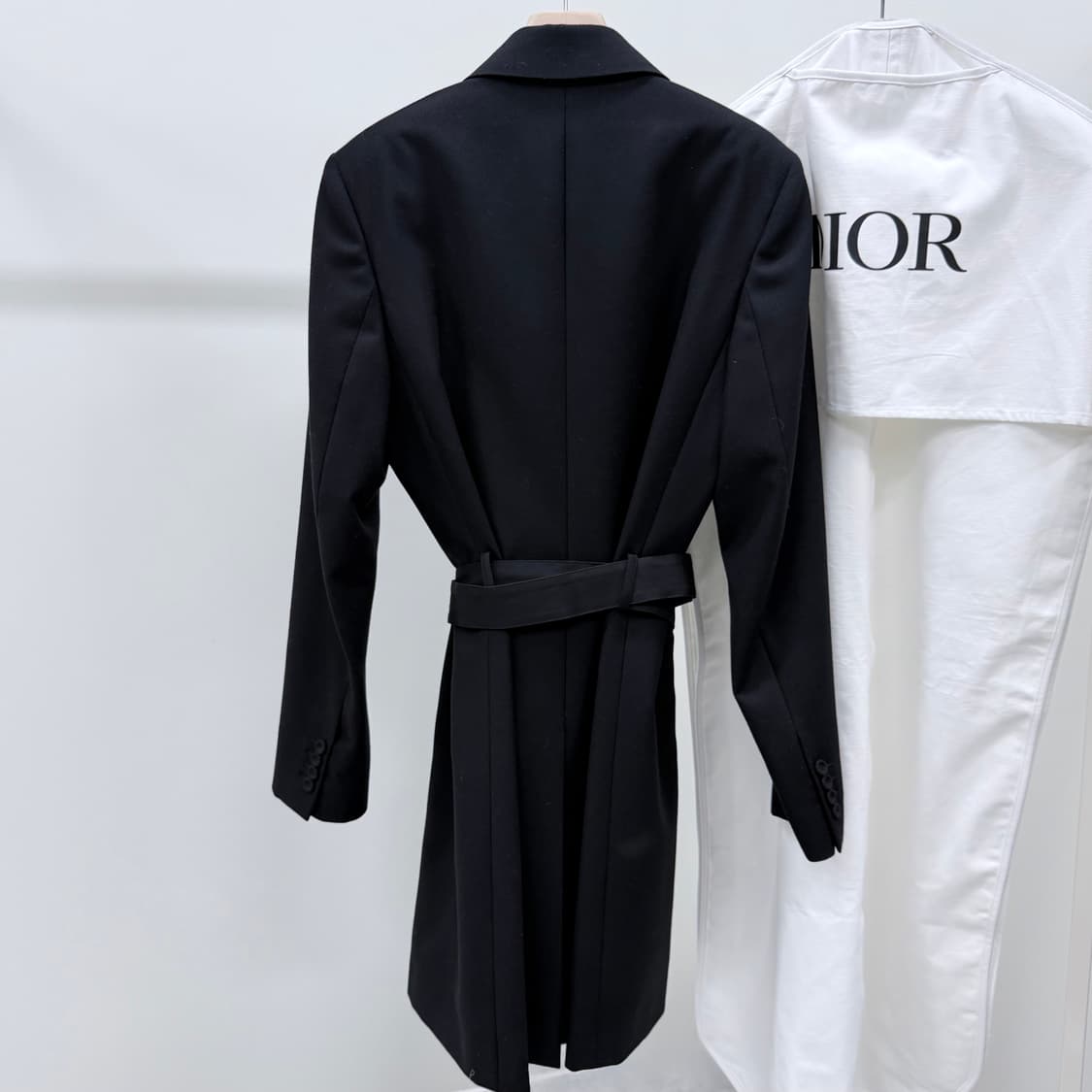 [S+급/52] 디올 CD 로고 벨티드 울 코트 자켓 블랙 상품이미지5