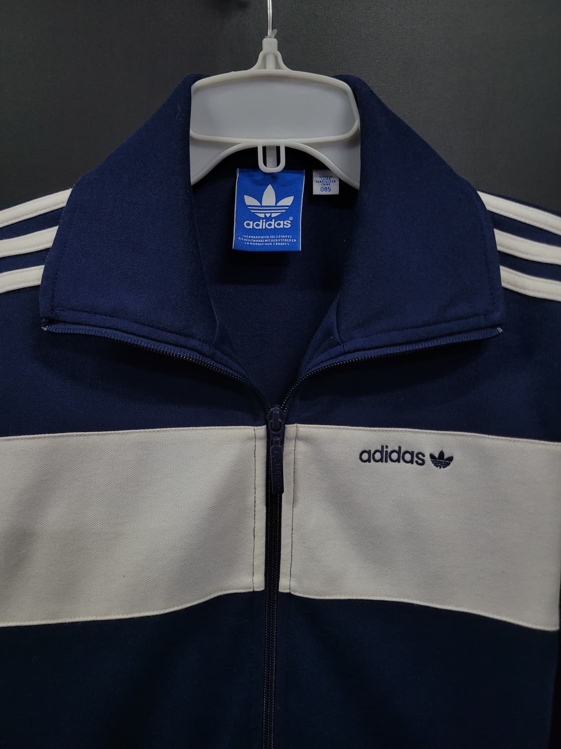 아디다스 곤흰 네이비 레터링 트랙탑 져지 상품이미지2