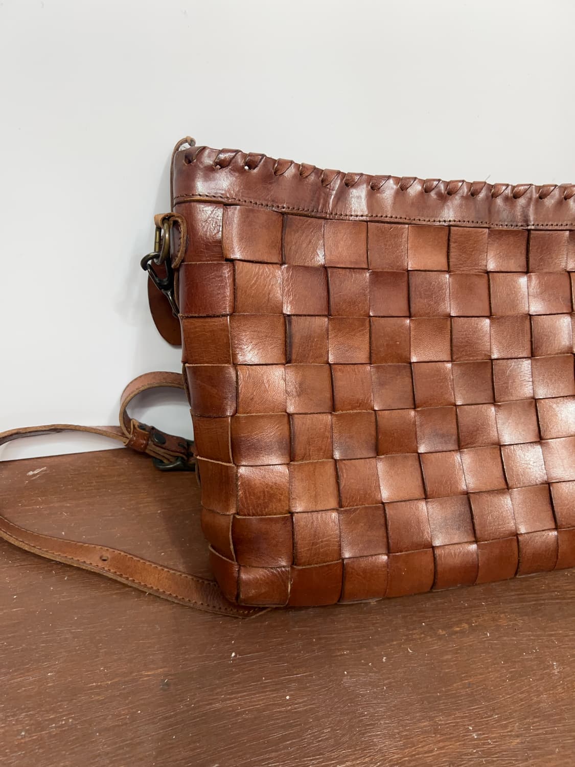 IBIZA Leather Woven Shoulder Bag 상품이미지5