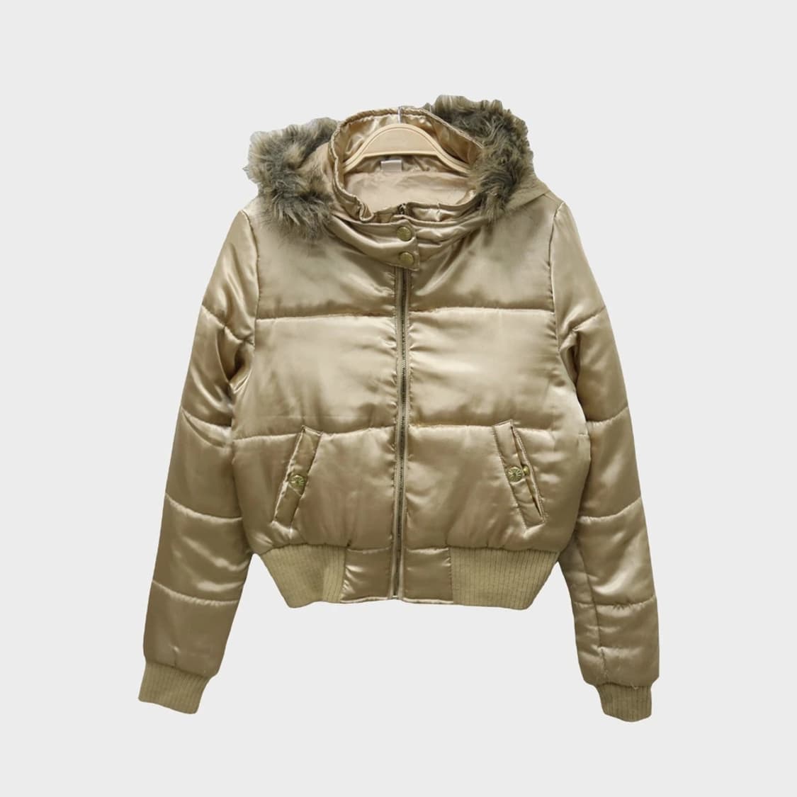 RICHE GLAMOUR 유광 크롭 패딩 60799 상품이미지1