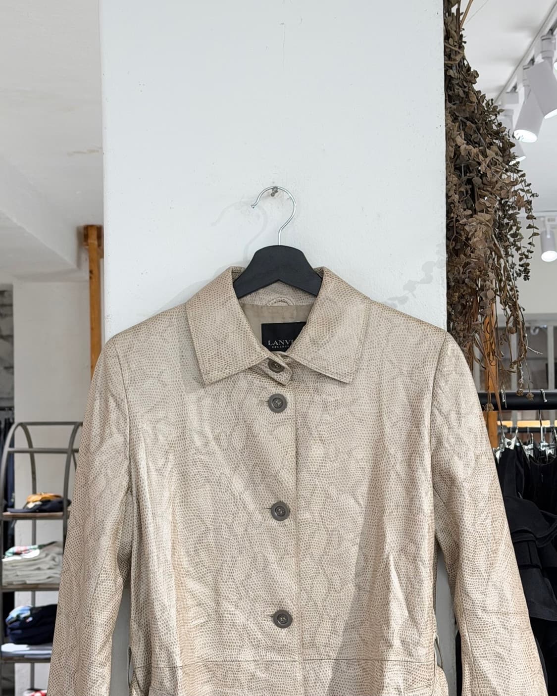 랑방 베이지 램스킨 레더 스네이크 패턴 벨트 트렌치 코트 상품이미지4