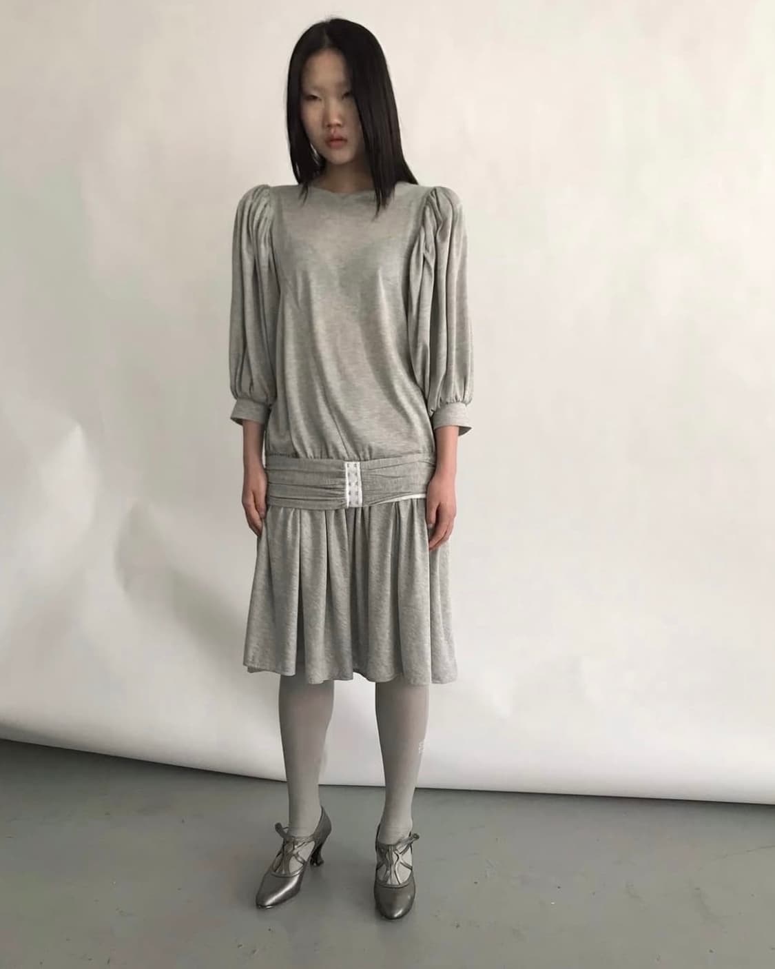 에옹쓰 Art Nouveau Dress- gray 상품이미지1