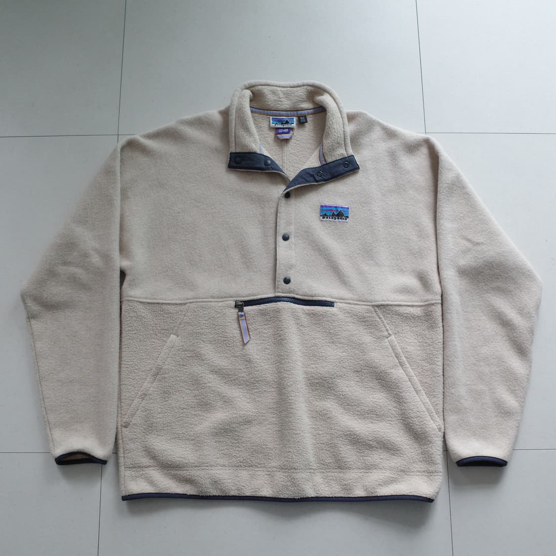 파타고니아 50주년 신칠라 스냅T 베이지 L 상품이미지1