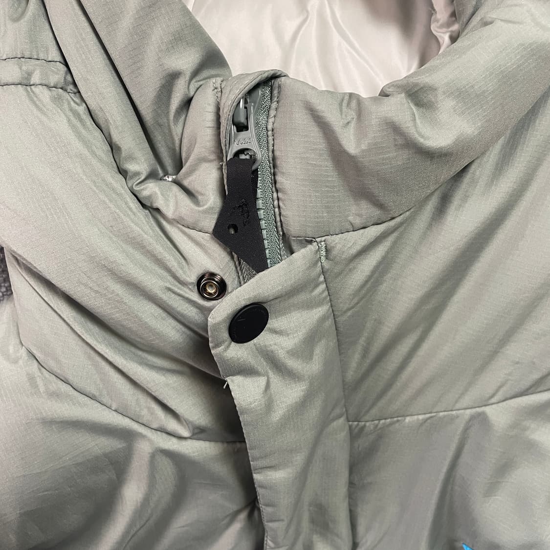 [M] 클라터뮤젠 로딘 프리마로프트 실버 퓨어 후디 자켓 상품이미지5