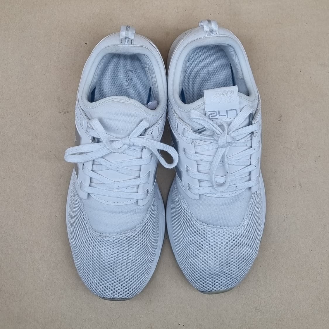 뉴발란스 247 여성운동화235 상품이미지2