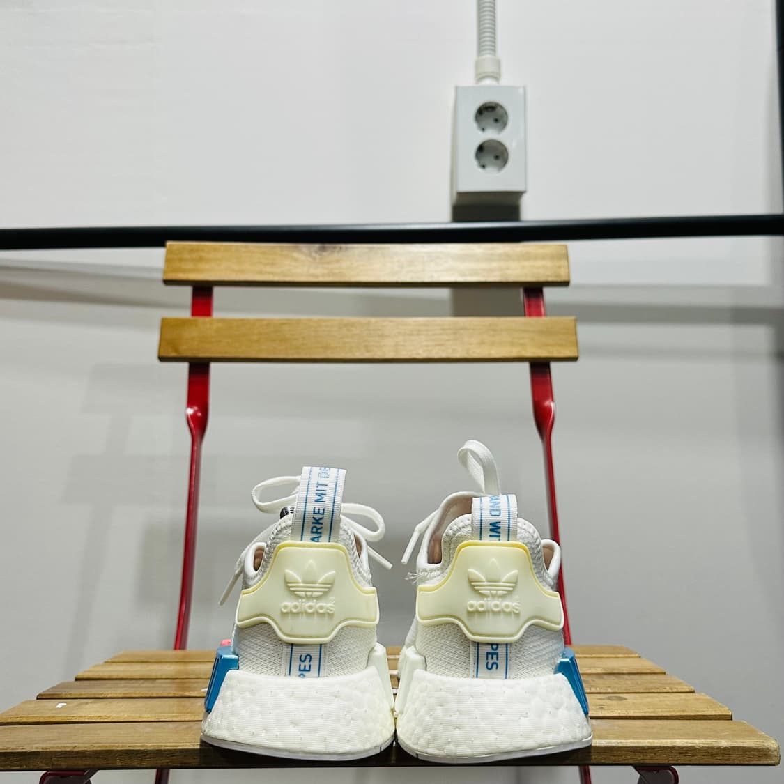 230) 아디다스 운동화 여성 여자 신발 NMD R1 화이트  상품이미지4