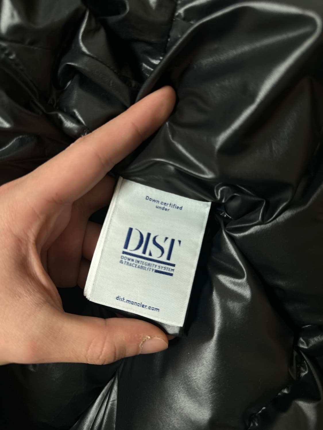 [새상품급/인보이스] 몽클레어 클루니 24FW 상품이미지5