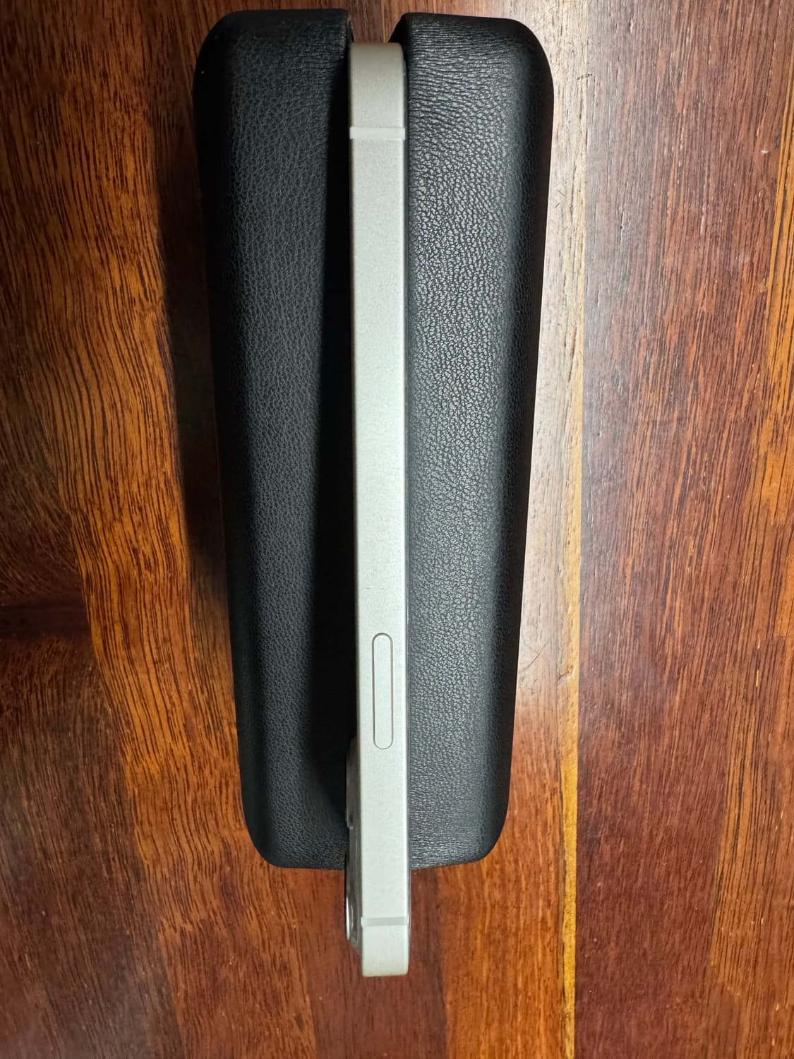 아이폰13 화이트 128 상품이미지4