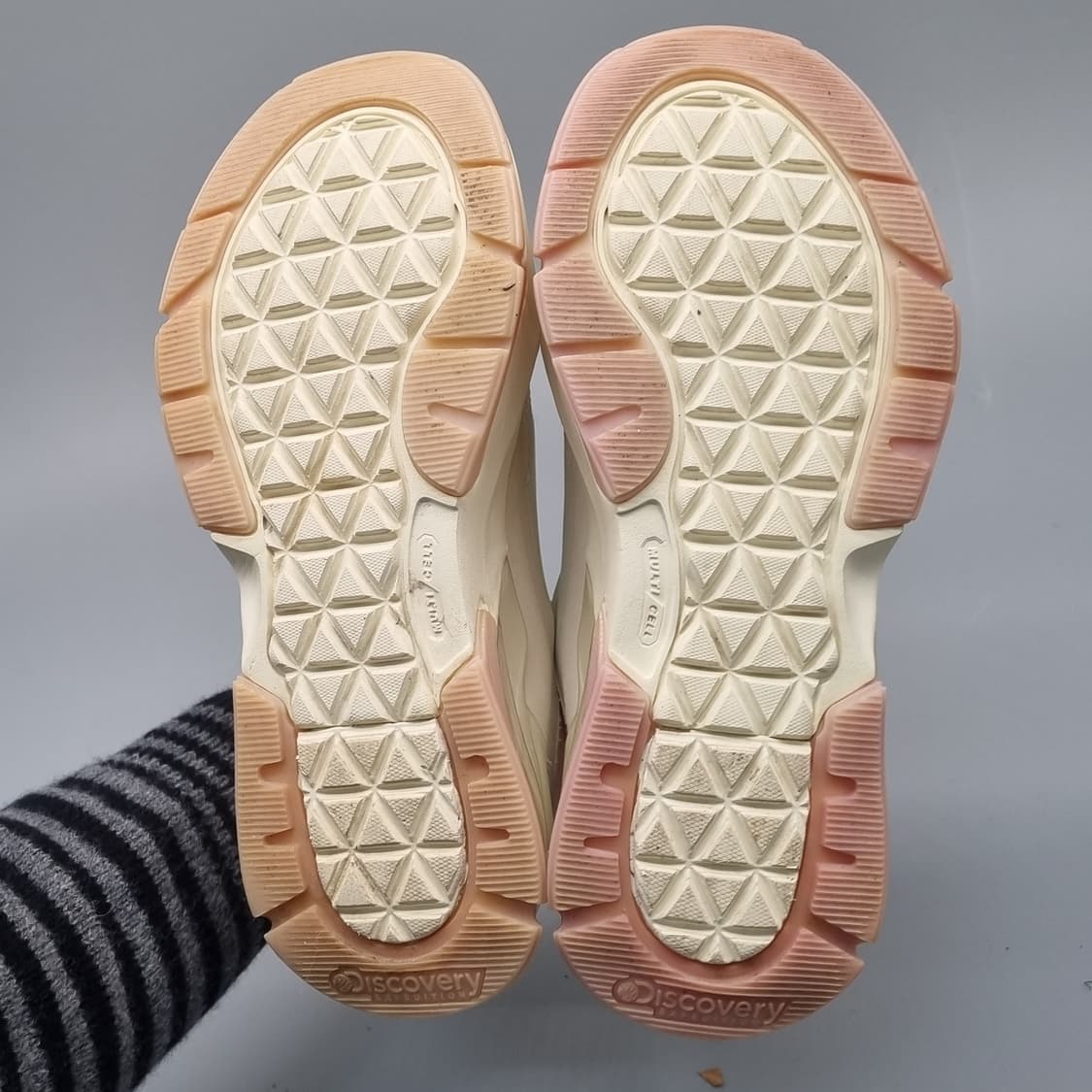 디스커버리 버킷 디워커 에어 여성운동화 230 상품이미지3