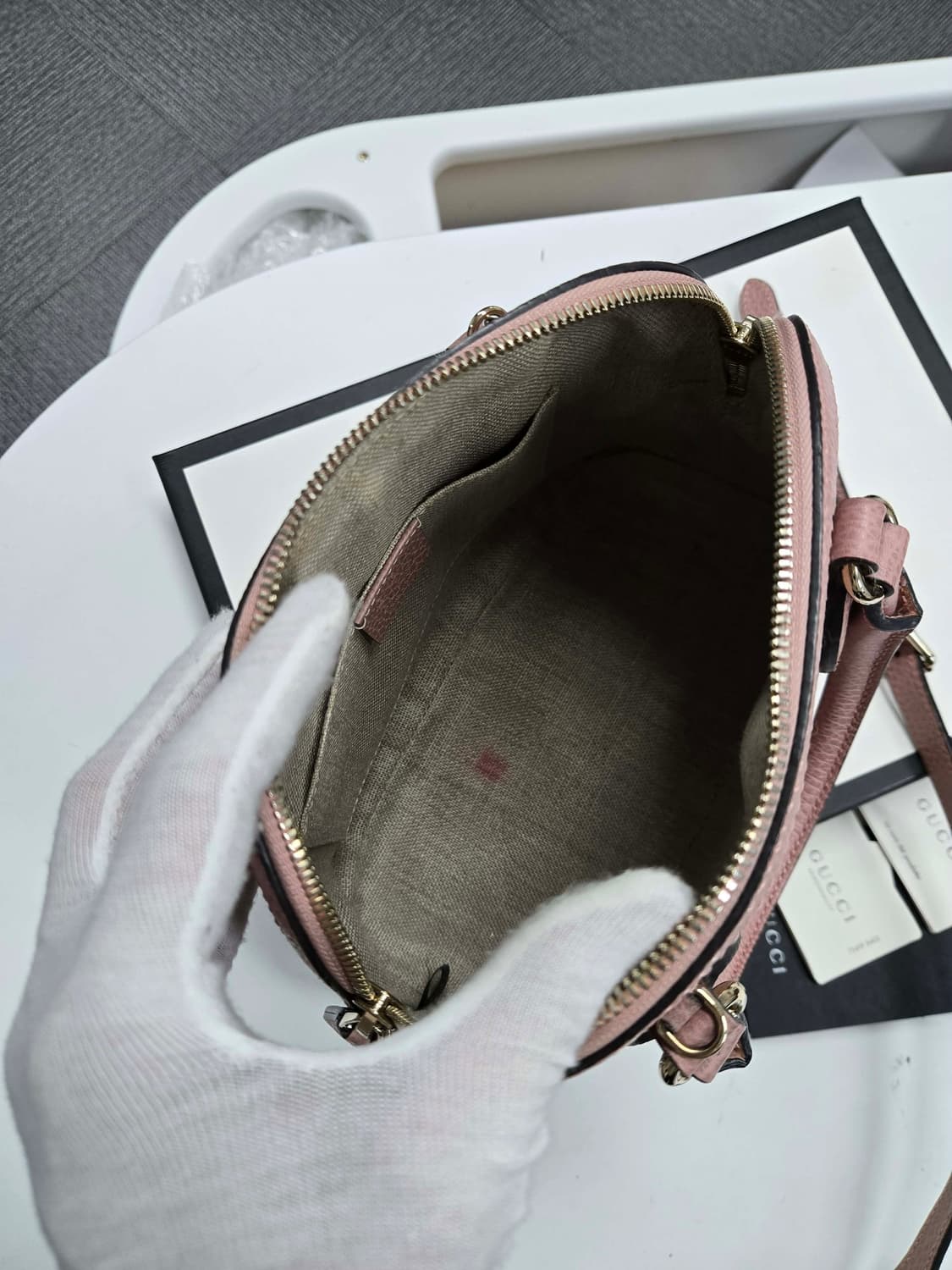 [50%할인] 구찌 인터로킹 돔 숄더백 상품이미지8