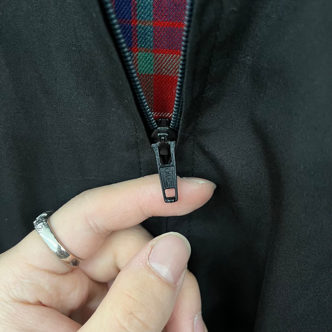 바라쿠타 블랙 점퍼 남L 상품이미지4