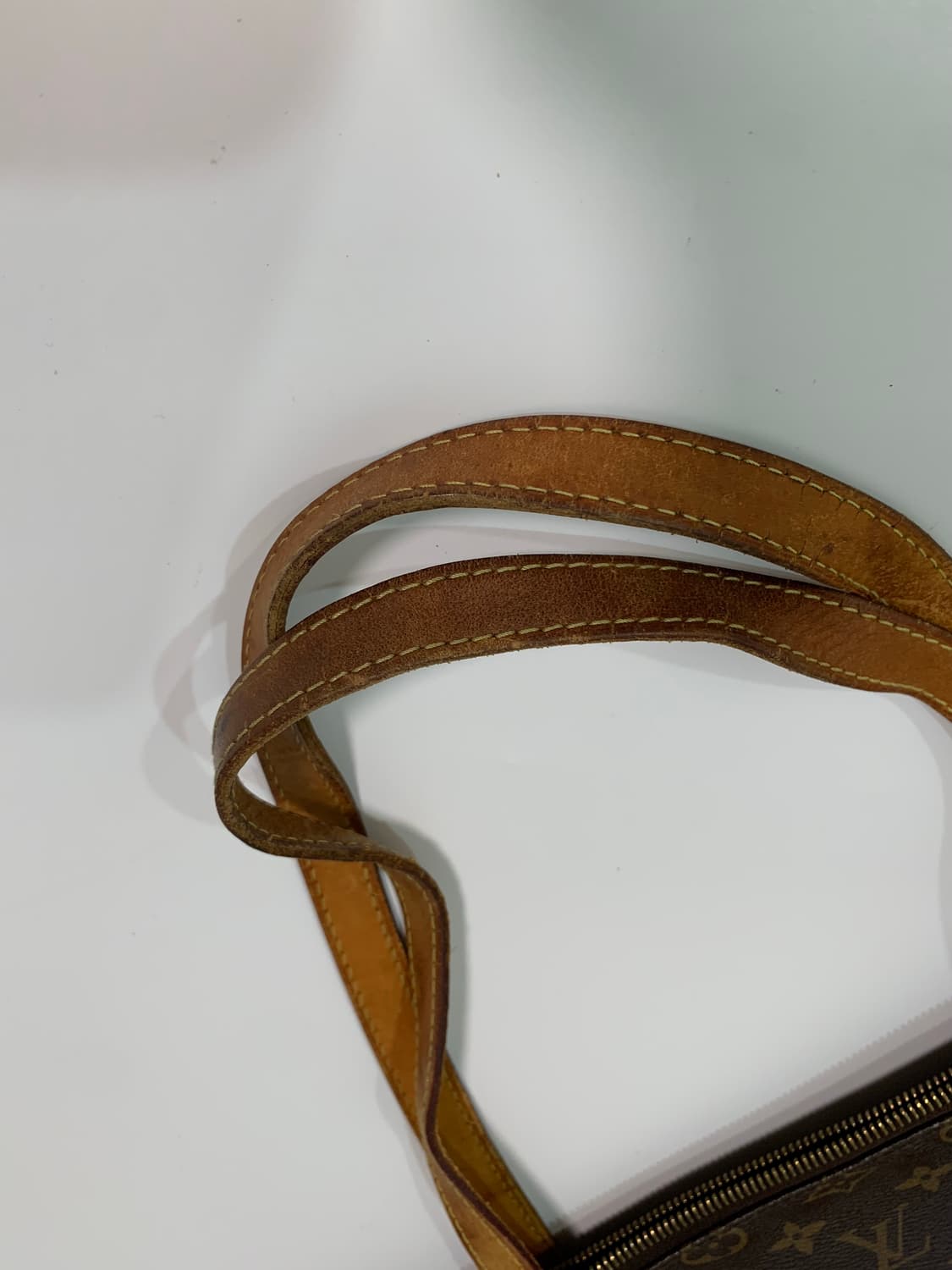 루이비통 모노그램 캔버스 토탈리MM 상품이미지9