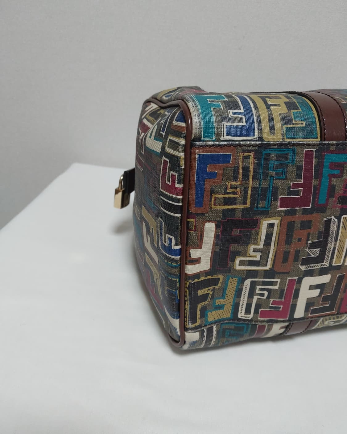 펜디 주카 FF로고 멀티컬러 보스턴백 (정품) 상품이미지7