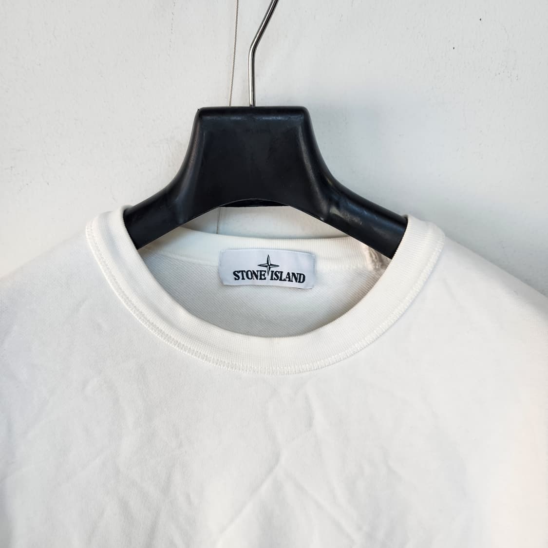 스톤아일랜드 화이트 맨투맨 상품이미지2