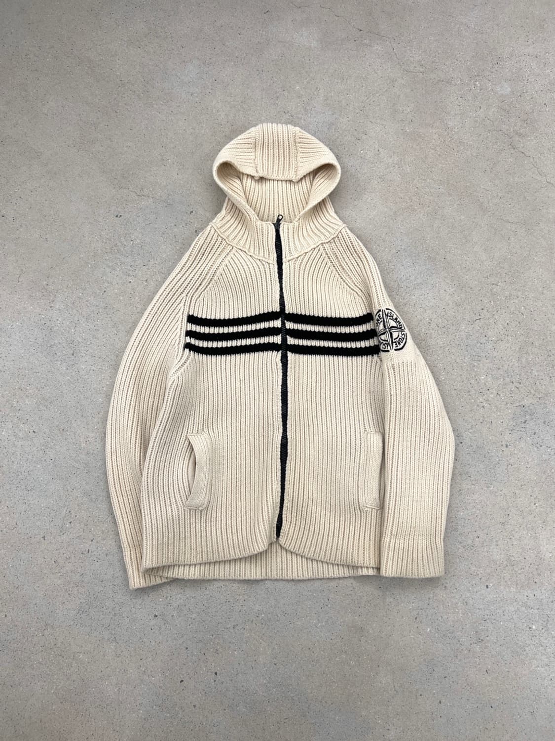 스톤아일랜드 00s 자수 로고 헤비울 니트 후드집업 상품이미지3