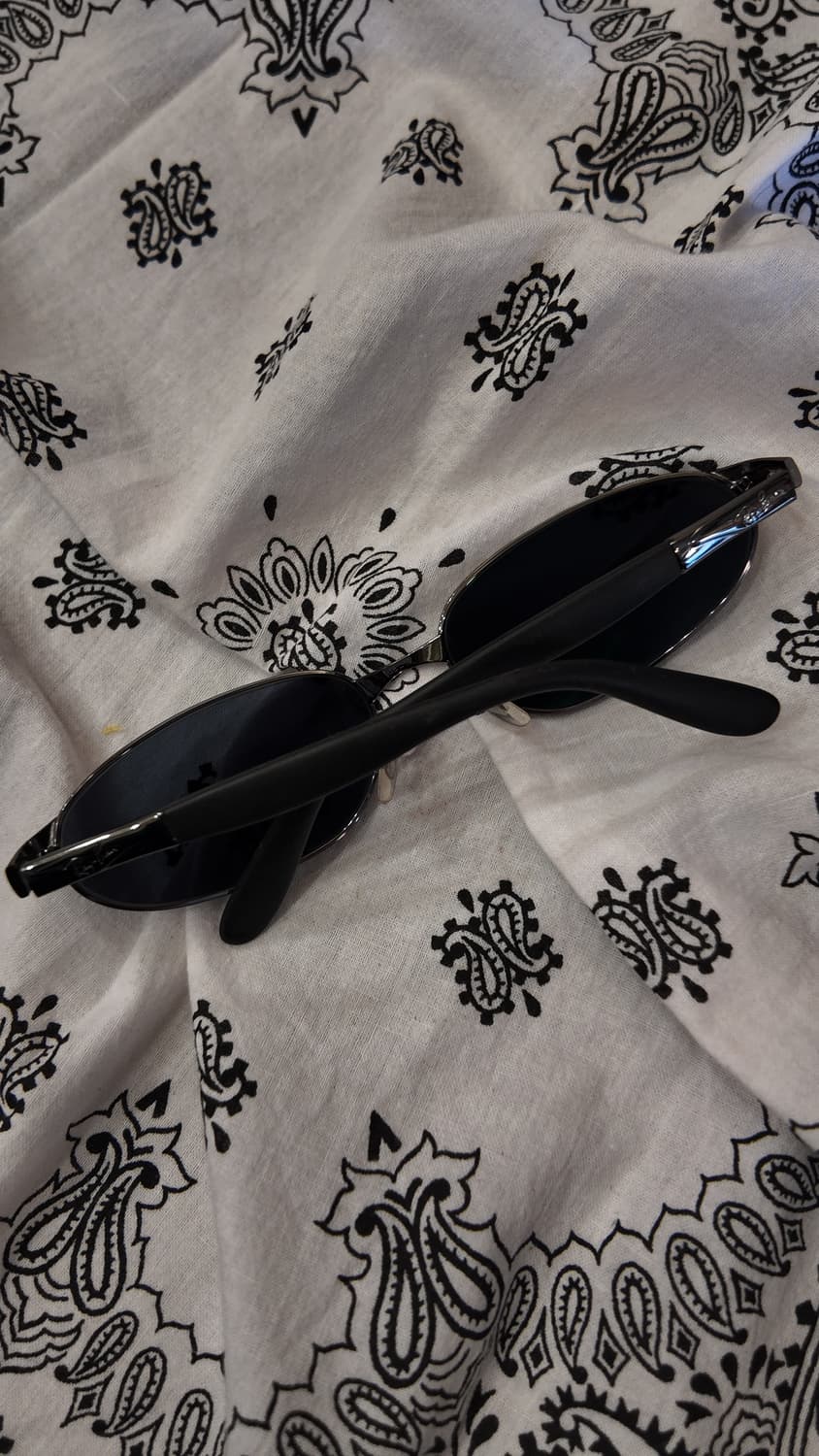 Ray-Ban Vintage 00s Metal Sunglasses 상품이미지3