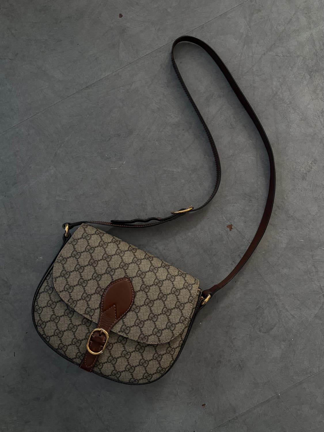 Gucci 구찌 GG 로고 수프림 숄더백 상품이미지1