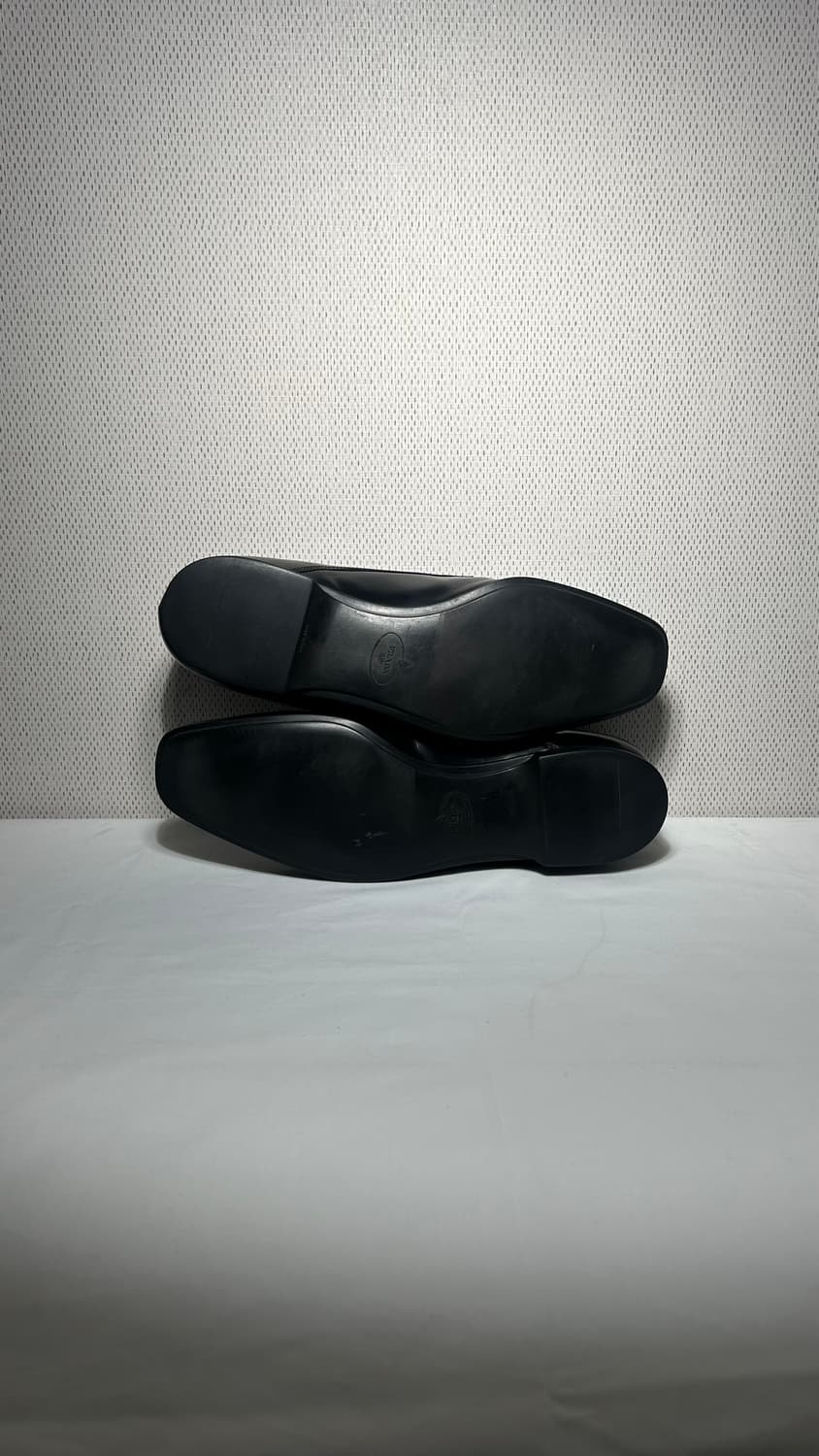 프라다 스트랩 로퍼 상품이미지9