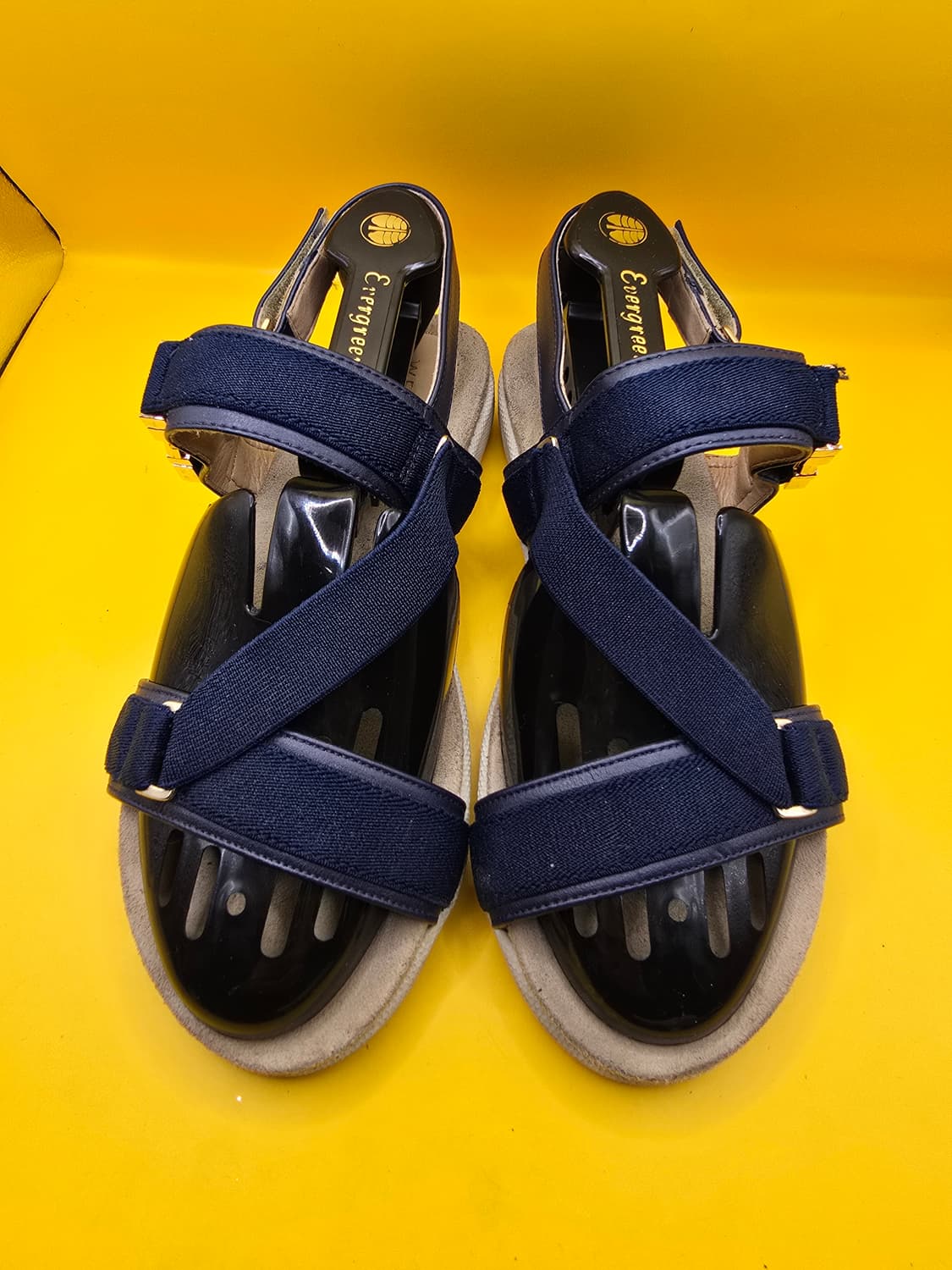 웨스티스 스트랩 샌들 (235) 상품이미지1