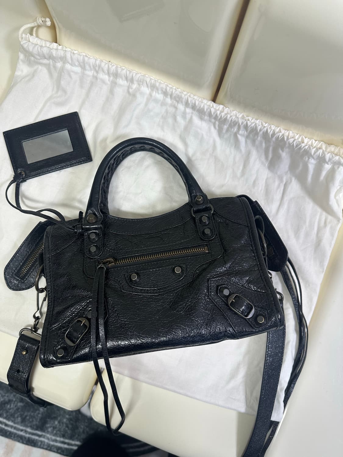 [A+ 정품] 발렌시아가 시티 모터백 미니 블랙 상품이미지9