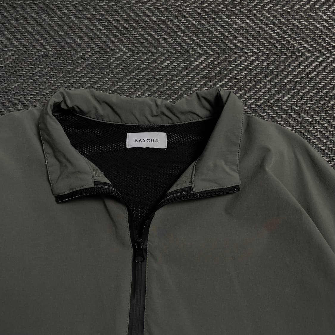 RAYGUN 박시핏 반집업 아노락 바람막이o 5327 상품이미지4