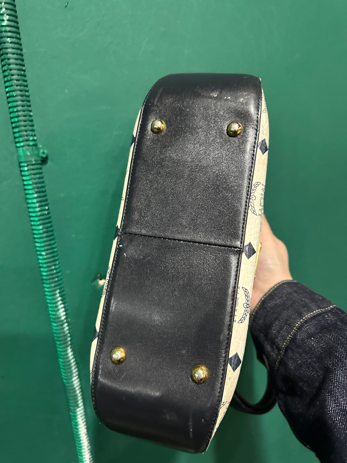 MCM 숄더백 화이트 상품이미지8