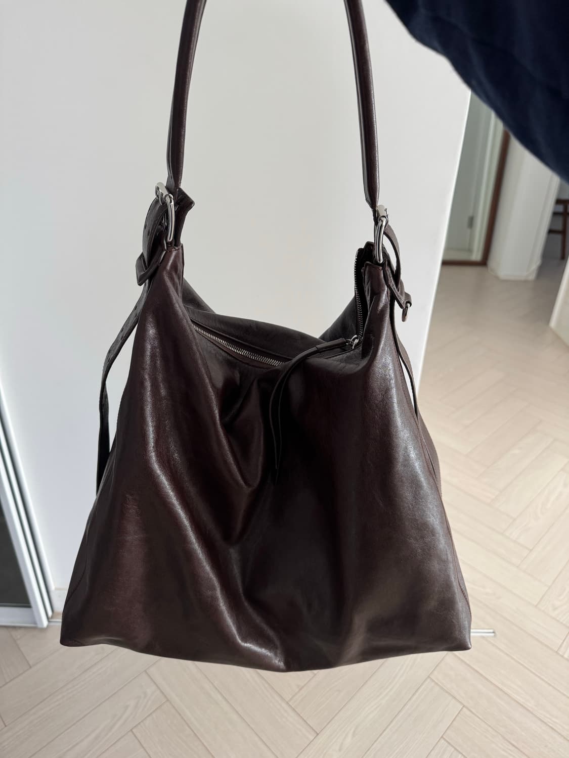 르메르 벨티드 호보백 상품이미지4