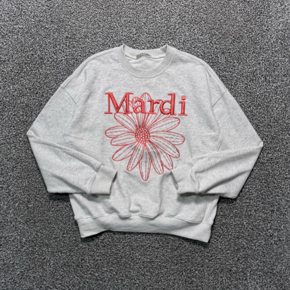 Name : 마르디 시그니처 자수 빅로고 맨투맨 :)  상품이미지1