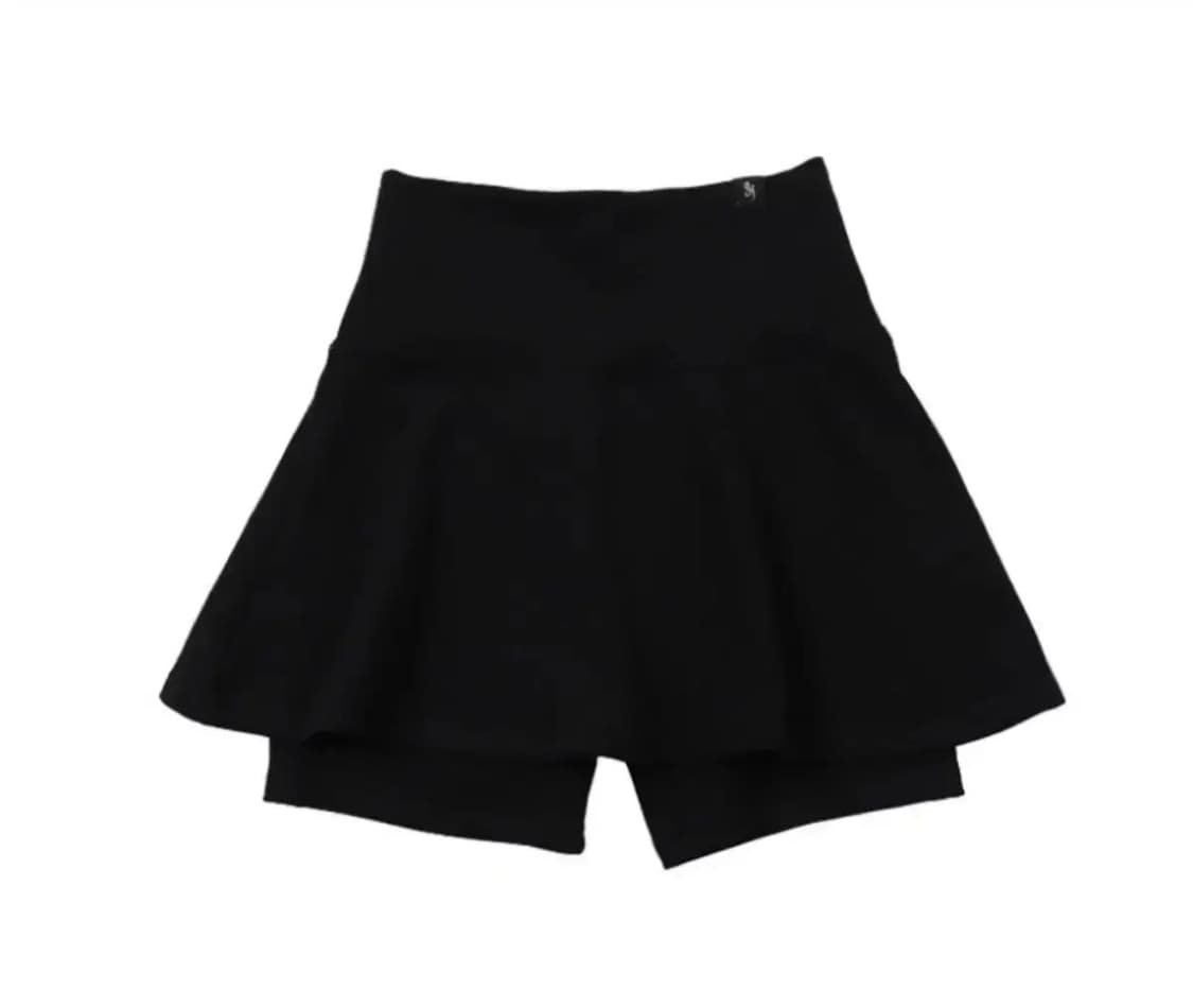 시너진 폴드 플레어 스커트 블랙, 플레인 슬리브리스 탑 블랙 상품이미지2