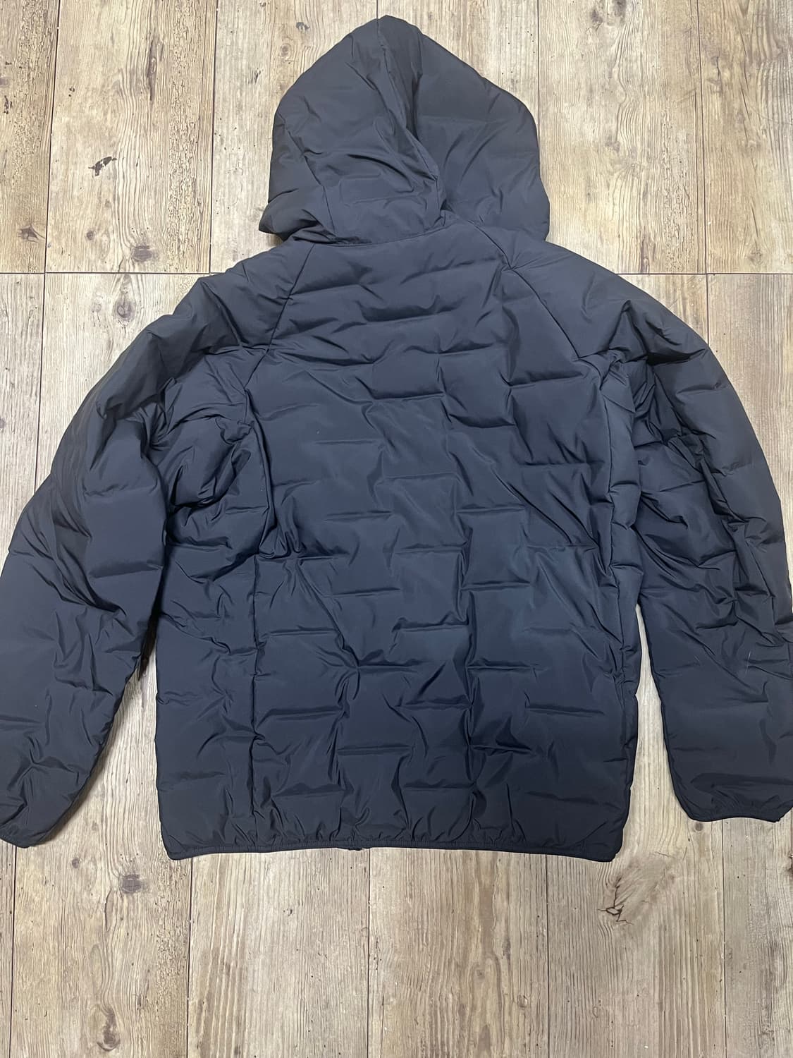 유니클로 퍼프테크 파카 블랙 상품이미지2