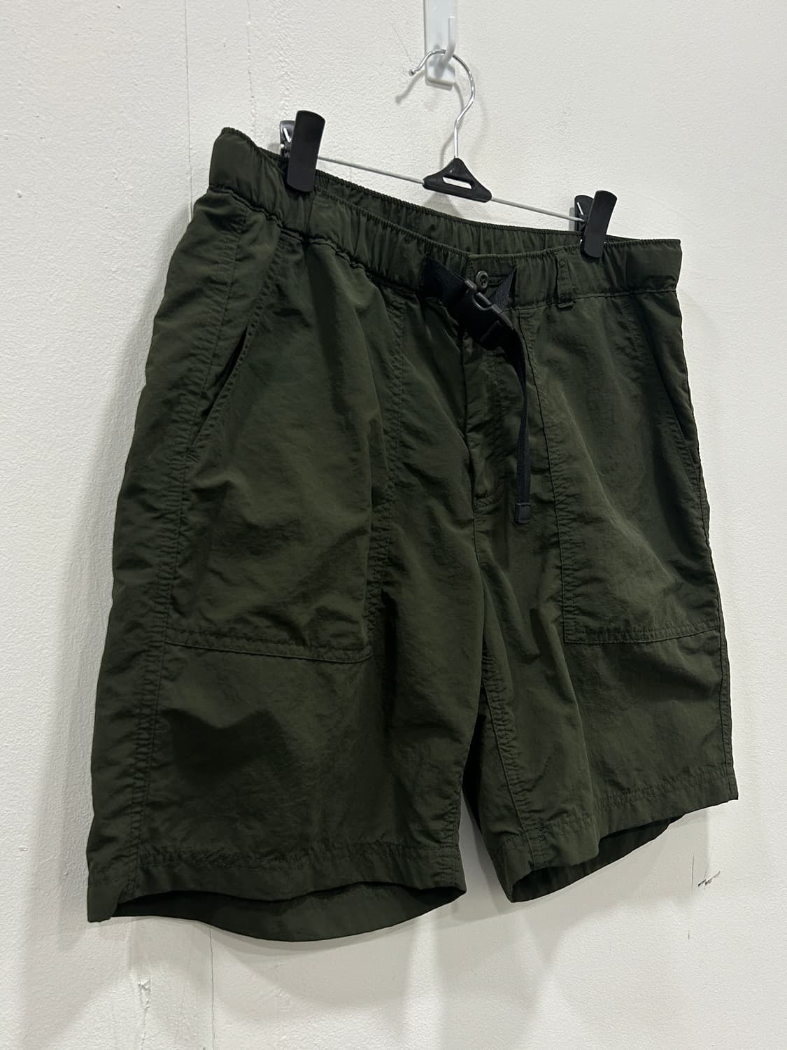 무탠다드 카키 나일론 벨티드 반바지  상품이미지3