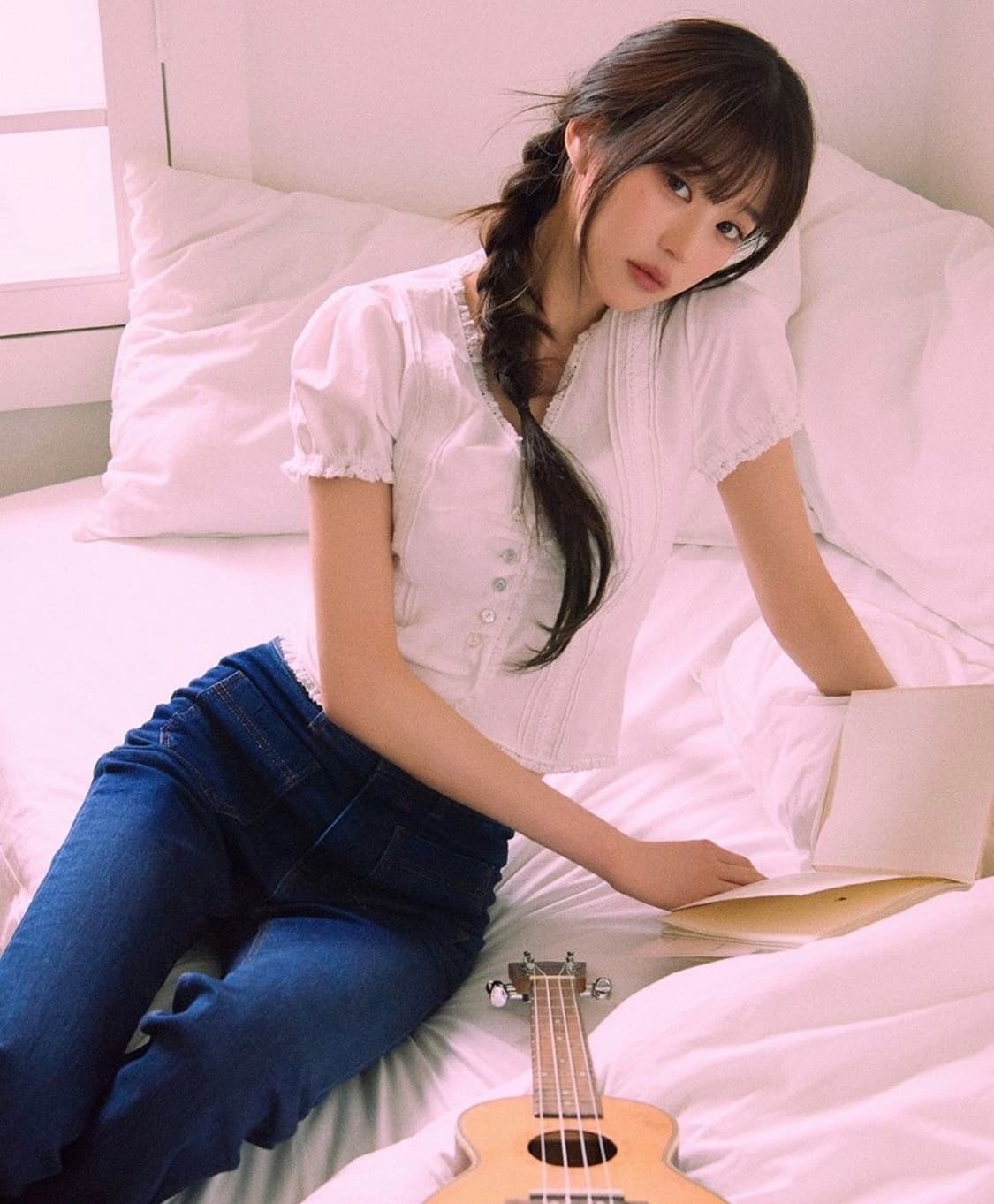 로라로라 장원영 핀턱 블라우스 상품이미지2